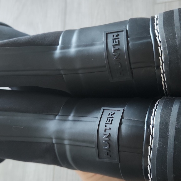 NEW Hunter Women's Refined Short Stitch Sherpa Rain Boot - Picture 2 of 4